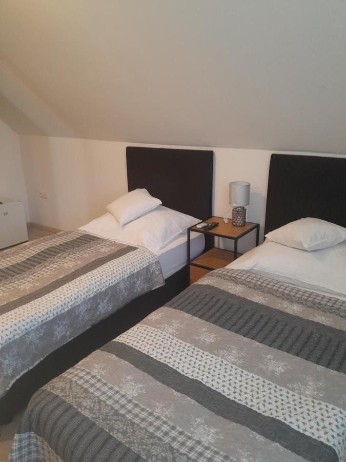 Ferienwohnung Lila Füge Apartman Balatonfüred Exterior foto