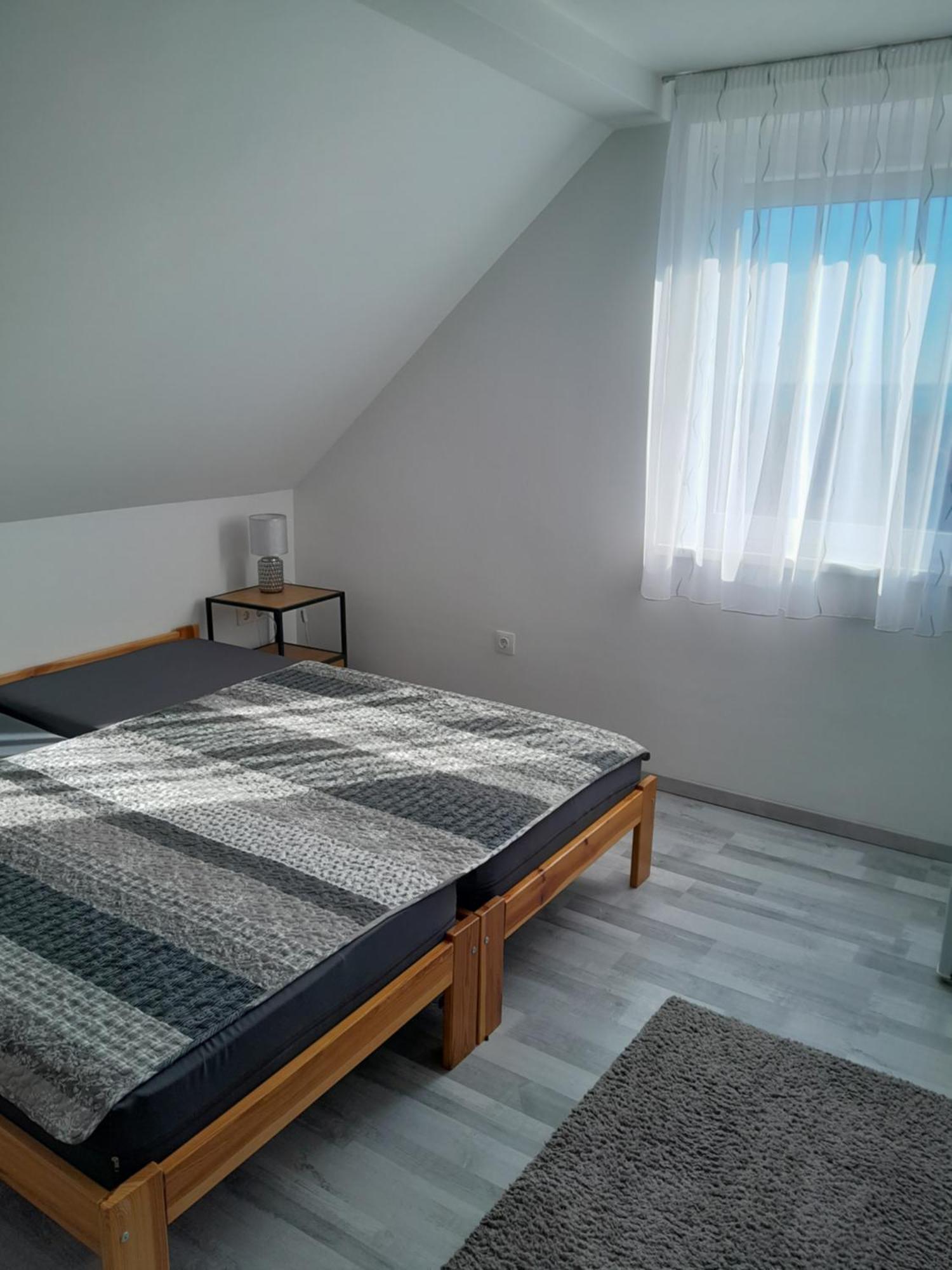 Ferienwohnung Lila Füge Apartman Balatonfüred Exterior foto