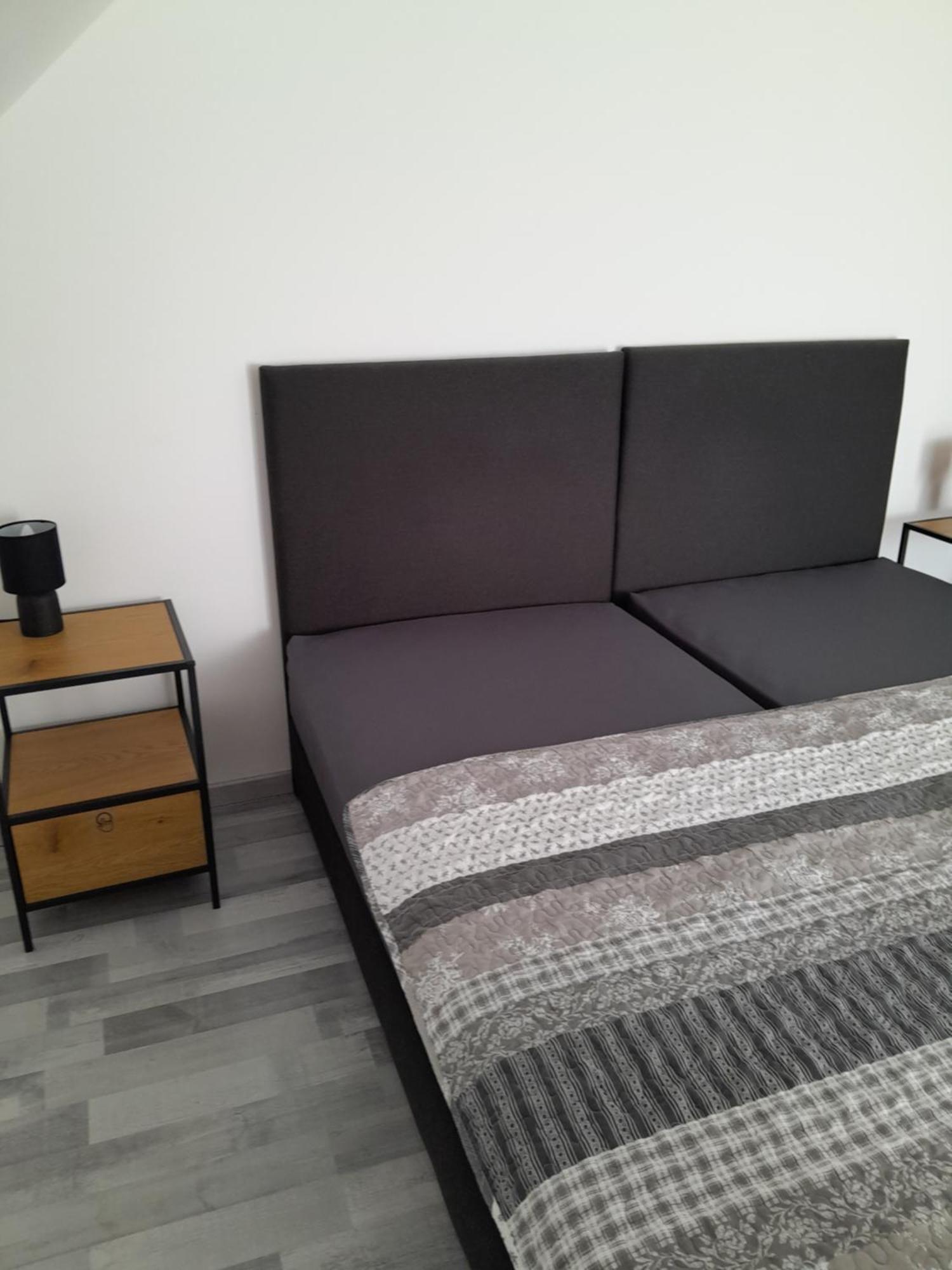 Ferienwohnung Lila Füge Apartman Balatonfüred Exterior foto
